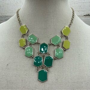 Beautiful Unsigned Gold Tone Green Flat Acrylic Statement Bib Necklace
